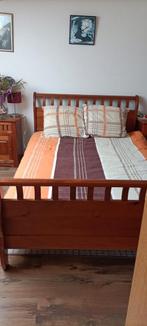 zwaar houten bed, Huis en Inrichting, Slaapkamer | Bedden, Gebruikt, Bruin, 140 cm, Hout