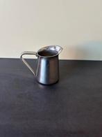 Alfra x Alessi rvs melkkannetje, Overige materialen, Verzenden, Overige typen, Zo goed als nieuw