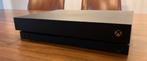 Xbox One X - Nette Staat!, Spelcomputers en Games, Spelcomputers | Xbox One, Ophalen, Gebruikt, 1 TB, Met 1 controller