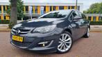 OPEL Astra 1.4Turbo 140pk Cosmo Leer/ Navi/ Trekhaak, Auto's, Opel, Euro 5, Zwart, 4 cilinders, Handgeschakeld