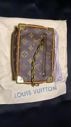 Louis Vuitton Mini Soft Trunk Bag, Sieraden, Tassen en Uiterlijk, Tassen | Damestassen, Ophalen of Verzenden, Schoudertasje, Bruin