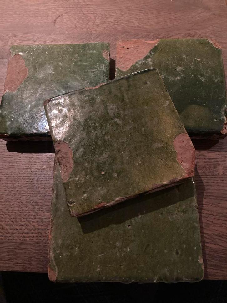 17e eeuwse geglazuurde vloertegels, Antiek en Kunst, Antiek | Wandborden en Tegels, Ophalen of Verzenden