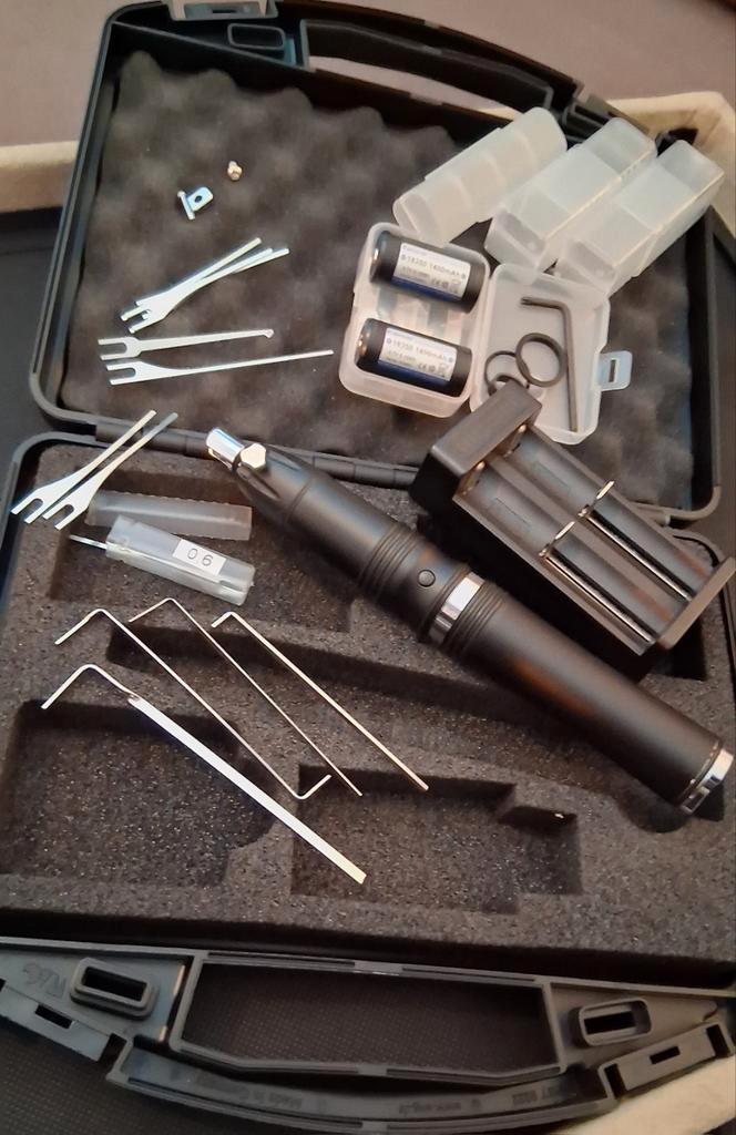 Multipick Artemis Elektrische Lock Pick Set - Compleet, Doe-het-zelf en Verbouw, Gereedschap | Handgereedschap, Zo goed als nieuw