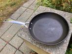 Creuset 28cm koekenpan les forgees, Huis en Inrichting, Keuken | Potten en Pannen, Ophalen of Verzenden, Zo goed als nieuw, Gietijzer