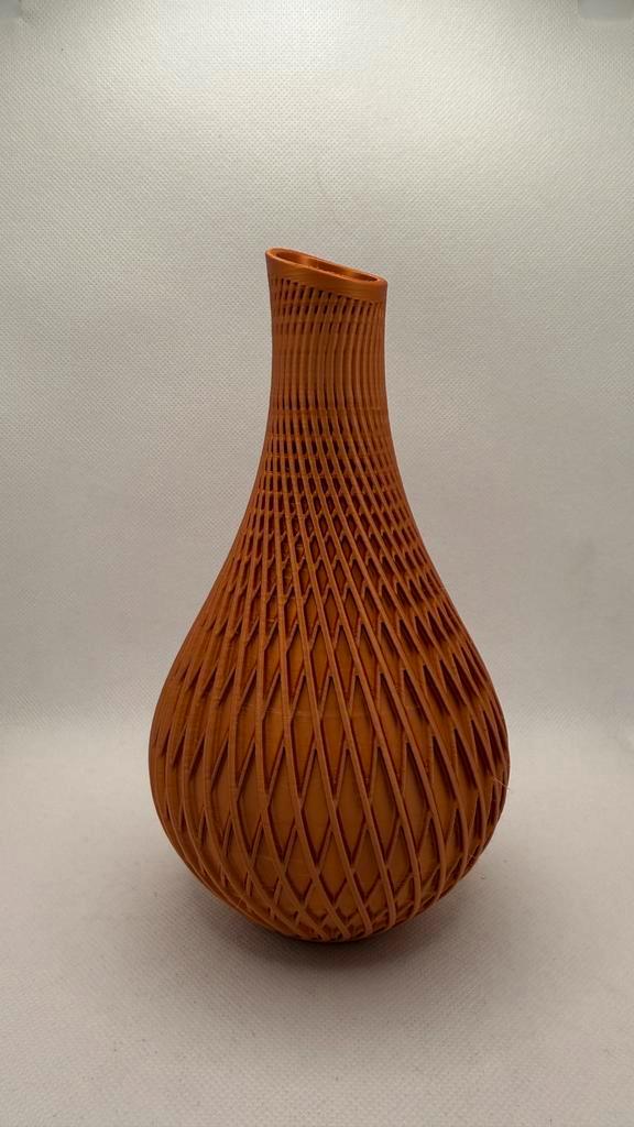 3D geprint spiraal design vaas, Huis en Inrichting, Woonaccessoires | Vazen, Zo goed als nieuw, Overige kleuren, Minder dan 50 cm