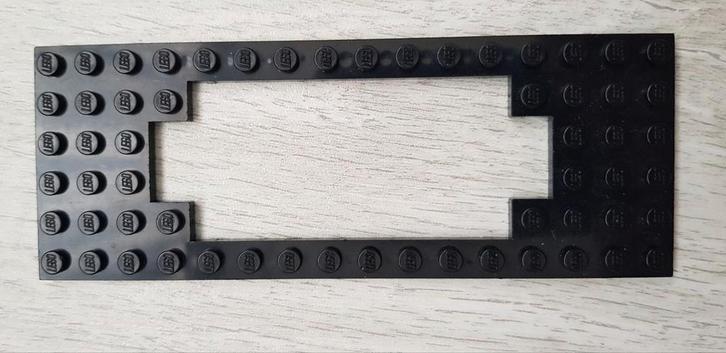 Lego trein 4,5 Volt locomotief bodemplaat Zwart standaard., Kinderen en Baby's, Speelgoed | Duplo en Lego, Gebruikt, Lego, Losse stenen