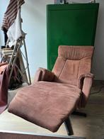 HEERLIJKE ELECTRISCHE PROMINENT SUEDE RELAXSTOEL, Ophalen, Zo goed als nieuw, 50 tot 75 cm