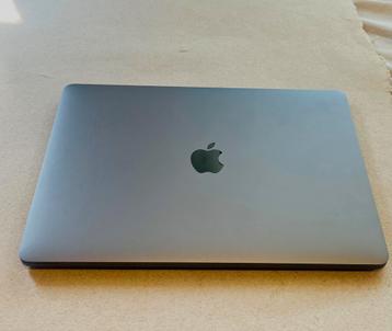 MacBook Pro 13” (2020) 16GB RAM 512GB SSD – Zeer nette staat beschikbaar voor biedingen