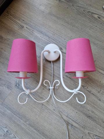 Leuke wandlamp voor kinderkamer beschikbaar voor biedingen