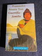 Boek: Guerrillafamilie – Pramoedya Ananta Toer., Gelezen, Ophalen of Verzenden, Nederland, Pramoedya Ananta Toer.