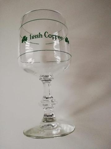 5 Irish Coffee glazen met groen logo beschikbaar voor biedingen