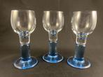 3 Vintage Bormioli Rocco likeur glaasjes met blauwe voet, Antiek en Kunst, Ophalen of Verzenden