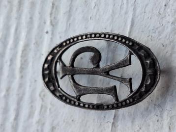 Zilver embleem/ speldje beschikbaar voor biedingen
