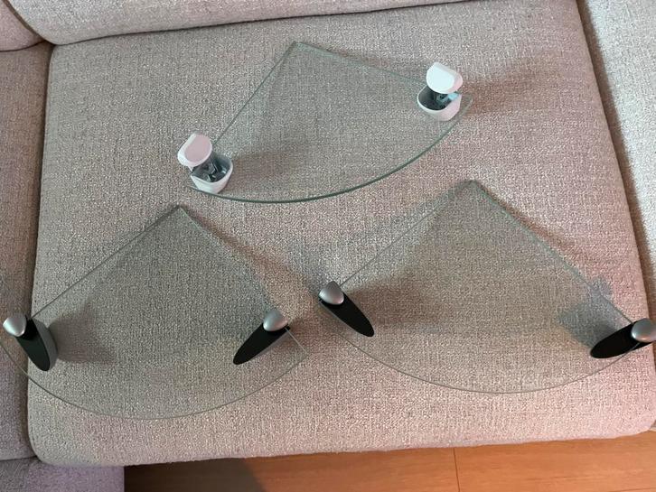 3 Glazen hoek wandplank met plankdragers., Huis en Inrichting, Woonaccessoires | Wandplanken en Boekenplanken, Zo goed als nieuw