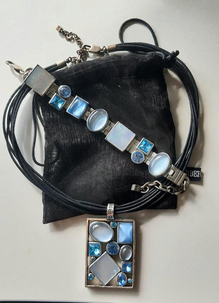 dyrberg kern set blauwe topaas swarovski en parelmoer, Sieraden, Tassen en Uiterlijk, Armbanden, Zo goed als nieuw, Blauw, Ophalen of Verzenden