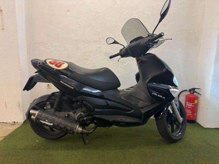 Gilera Runner RST ST SP 200 2007 ( 180cc ), Fietsen en Brommers, Scooters | Overige merken, Gebruikt, Benzine, Ophalen of Verzenden