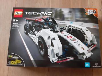 nieuw 42137 formula E Porsche 99x electric lego technic beschikbaar voor biedingen