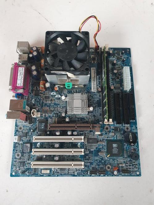 Retro Gigabyte Socket 462 Moederbord + Processor & RAM, Computers en Software, Moederborden, Niet werkend, Intel, DDR, Ophalen of Verzenden