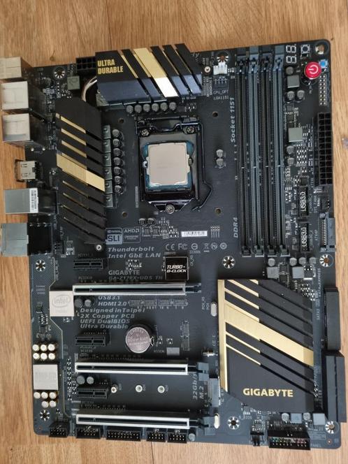 Te koop Z170X - UDS TH / intel core i3 - 7100/ 3.90 Ghz, Computers en Software, Moederborden, Zo goed als nieuw, Intel, DDR4, Ophalen