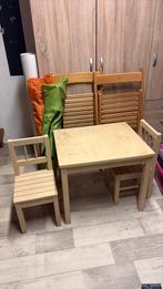 Gratis Stoeltjes en tafel, Ophalen, Zo goed als nieuw, Tafel(s) en Stoel(en)
