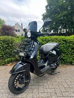 Vespa Sprint 2v 2017 45km brom full option black scooter S, Gebruikt, Ophalen of Verzenden, 7005AM, Benzine