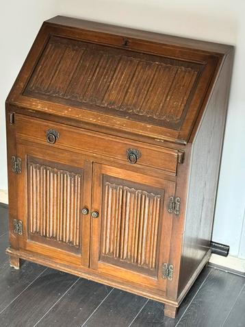 Vintage secretaire kast T.E.A.B. Moet weg! beschikbaar voor biedingen