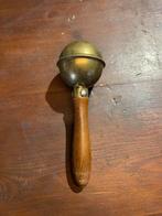 Antieke Koperen Rammelaar met Houten Handvat, Ophalen of Verzenden, Koper