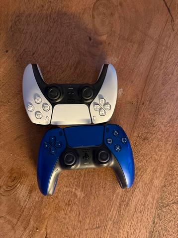 2 ps5 controllers beschikbaar voor biedingen