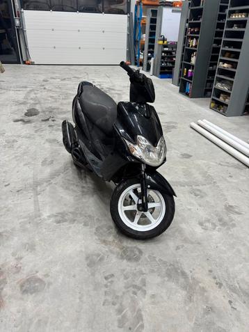 Yamaha Jog R - Stunt Brommer - 87 km/u beschikbaar voor biedingen
