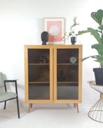 vintage Deense vitrinekast | eiken fineer | oak danish glass, Met plank(en), Gebruikt, 100 tot 150 cm, .