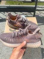 Yeezy boost 350, Bruin, Nieuw, Ophalen of Verzenden, Sneakers of Gympen