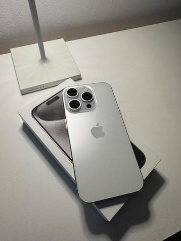 iPhone 15 Pro White Platinum - 128GB - Zeer goede staat beschikbaar voor biedingen