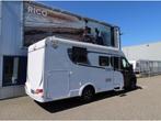 Carado V339 Queensbed/Zeer compact/Schotel/Zonnepaneel, Tot en met 2, Bedrijf, Diesel, Half-integraal