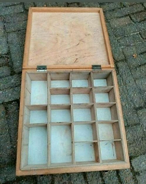 Doosje,hout,vakjes,sluiting,slot,Sierraden,Hobby,Thee,boutje, Doe-het-zelf en Verbouw, Gereedschapskisten, Gebruikt, Ophalen of Verzenden