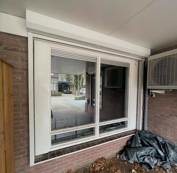 Rolluik Somfy motor, 240x202cm, Ral 9010, Doe-het-zelf en Verbouw, Rolluiken, Zo goed als nieuw, 200 cm of meer, Minder dan 100 cm