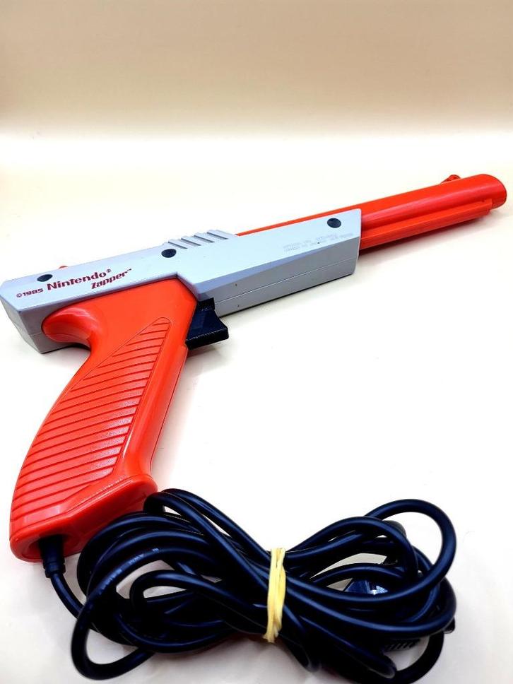 Nes Zapper Light Gun Controller Origineel, Spelcomputers en Games, Games | Nintendo NES, Zo goed als nieuw, Avontuur en Actie
