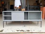 Nieuwe TV kast met schuifdeuren - 140x45x60 cm, Ophalen, 100 tot 150 cm, Nieuw, Metaal