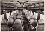 Schiphol  -  K.L.M.  -  foto interieur vliegtuig     =0055=, Ophalen of Verzenden, Kaart, Foto of Prent