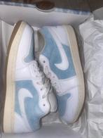 Nike Air Jordan 1 Low - Maat 41, Kleding | Heren, Schoenen, Ophalen of Verzenden, Zo goed als nieuw, Blauw, Sneakers of Gympen