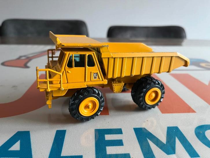 Caterpillar 769 C mine dumper NZG 222, Hobby en Vrije tijd, Modelauto's | 1:50, Gebruikt, Hijskraan, Tractor of Landbouw, NZG