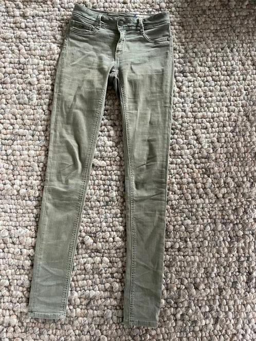 Groene skinny jeans KAPORAL maat 25 lengte 32, Kleding | Dames, Broeken en Pantalons, Zo goed als nieuw, Maat 34 (XS) of kleiner