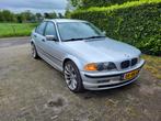 BMW 3-Serie (e90) 1.9 I 318 2001 Grijs, Auto's, BMW, Origineel Nederlands, Te koop, Zilver of Grijs, 5 stoelen