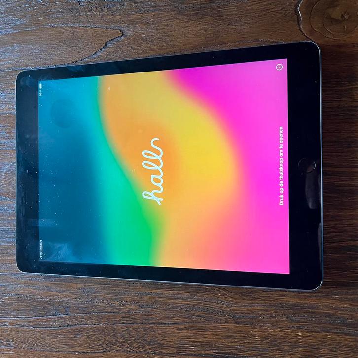 Ipad 6e generatie Wi-Fi en Cellular, Computers en Software, Apple iPads, Zo goed als nieuw, Apple iPad, Wi-Fi en Mobiel internet