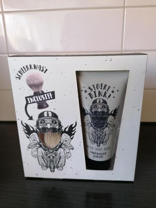 Geschenkset: After shave lotion en Scheerkwast, Sieraden, Tassen en Uiterlijk, Uiterlijk | Gezichtsverzorging, Nieuw, Verzorging