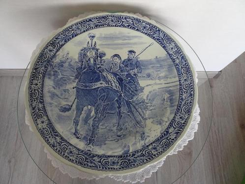 Vintage Bord delftsblauw voorstelling paard met arreslee, Antiek en Kunst, Antiek | Wandborden en Tegels, Ophalen
