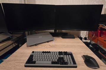 Iiyama G-MASTER G2530HSU 2x - 1x docking WD19S plus beugel beschikbaar voor biedingen