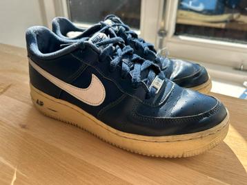 Nike Air Force 1 blauw/wit (maat 40) beschikbaar voor biedingen