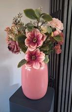 Zijde bloemen / boeket inc. vaas, Ophalen, Zo goed als nieuw