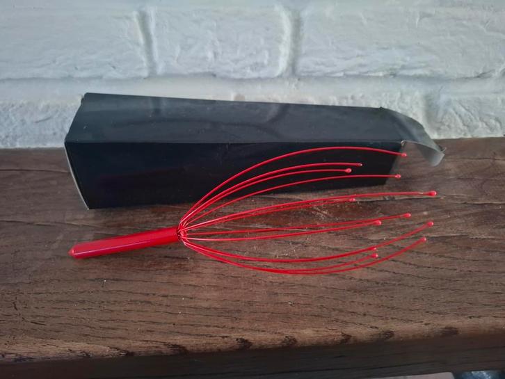 Nieuwe hoofdmassagespin. Metaal. Rood. In de verpakking., Sport en Fitness, Massageproducten, Nieuw, Apparaat, Ophalen of Verzenden