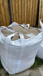 Granulaat anderhalve big bag gratis afhalen s herenberg, Tuin en Terras, Grind, Keien en Split, Ophalen, Zo goed als nieuw